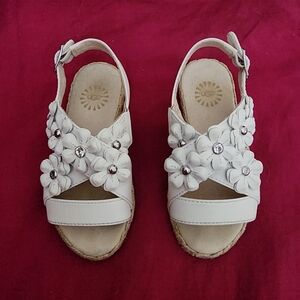 Ugg Allairey floral sandals